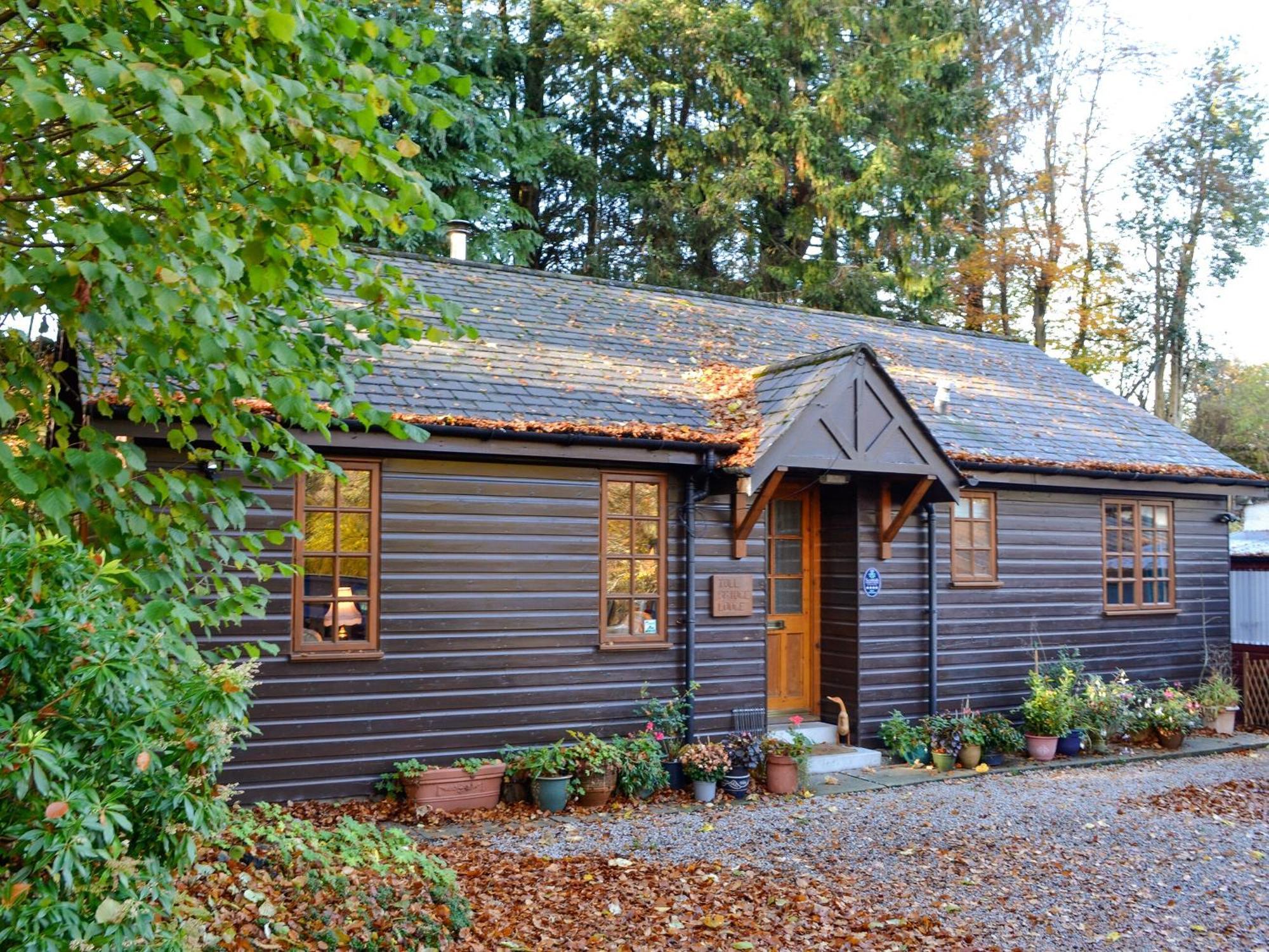 Toll Bridge Lodge Банхорі Екстер'єр фото
